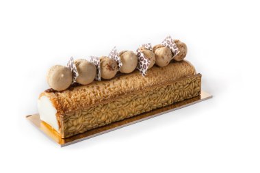 Bademli kurabiye pasta