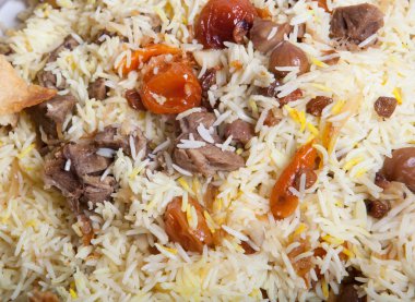 Pişmiş pilav yemek