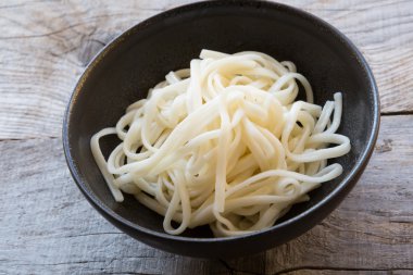 Asya noodles pişmiş