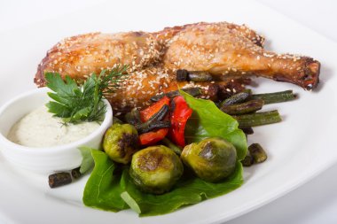 Kızarmış tavuk yarısı