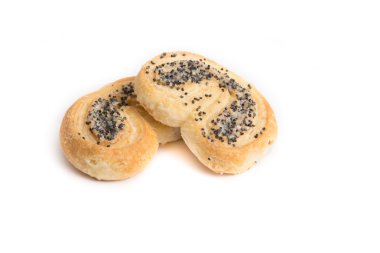 Haşhaş tohumu ile pişmiş rulo