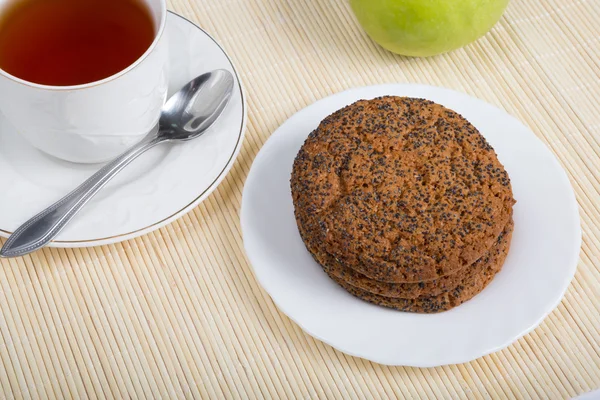 Galletas de avena en un plato — Foto de Stock