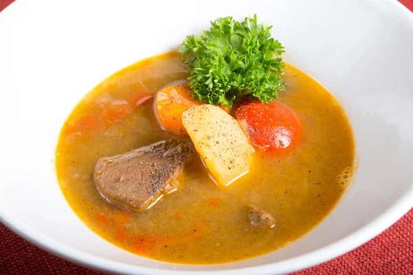 Traditionelle usbekische Suppe — Stockfoto