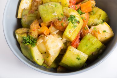 Kızarmış kabak yahnisi