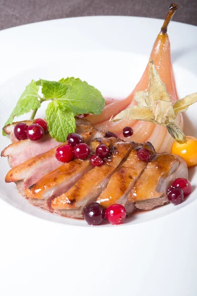 Kızarmış ördek eti