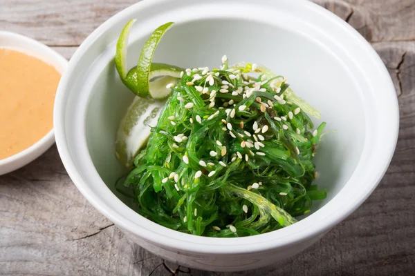 Green chuka seaweed salad — Stock Photo, Image