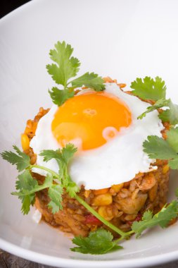 Asya kızarmış pilav