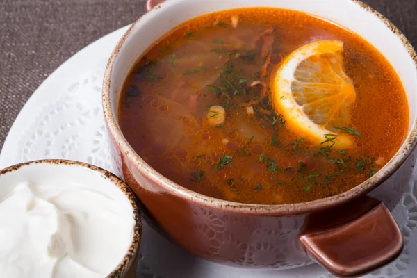 Традиционный русский суп — стоковое фото