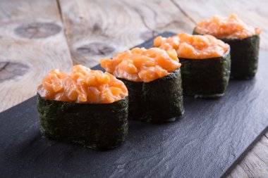 Geleneksel Japon gunkan