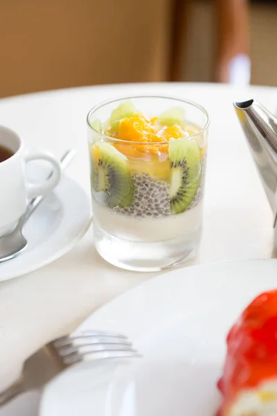 Copo Café Manhã Chia Com Kiwi Laranja — Fotografia de Stock