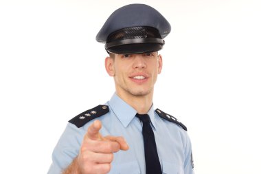 Size gülümseyen polis gösterileri.