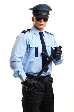Polis güneş gözlüğü
