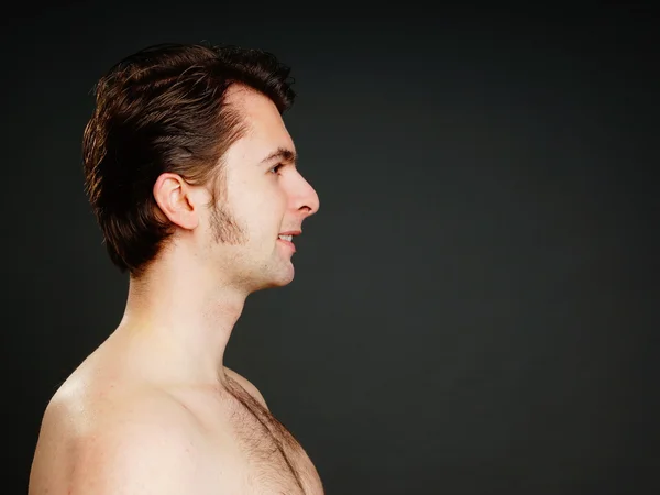 Joven hombre desnudo —  Fotos de Stock