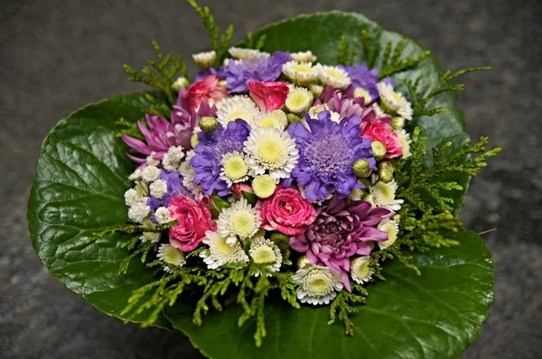 Buquê de flores bonitas — Fotografia de Stock