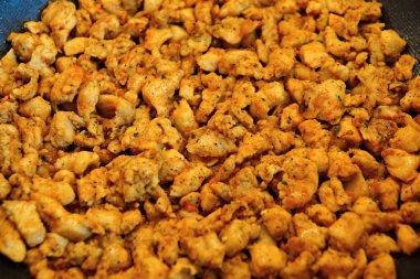 kızarmış tavuk eti