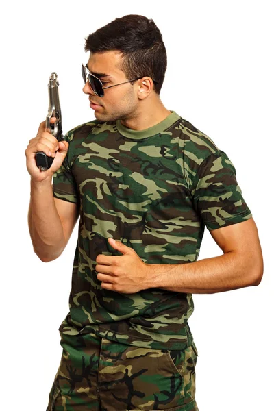 Militaire man met een pistool — Stockfoto