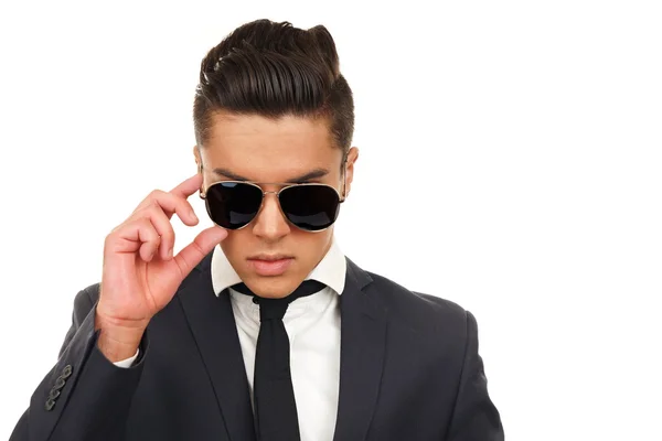 Giovane uomo d'affari con occhiali da sole — Foto Stock
