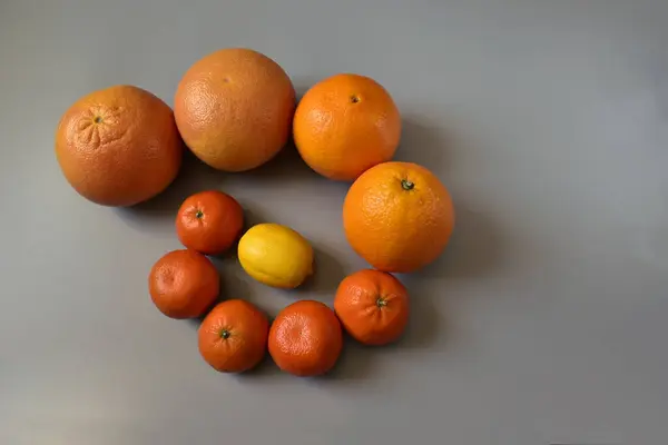 Citrus Fruits Gray Background — Stock Photo, Image