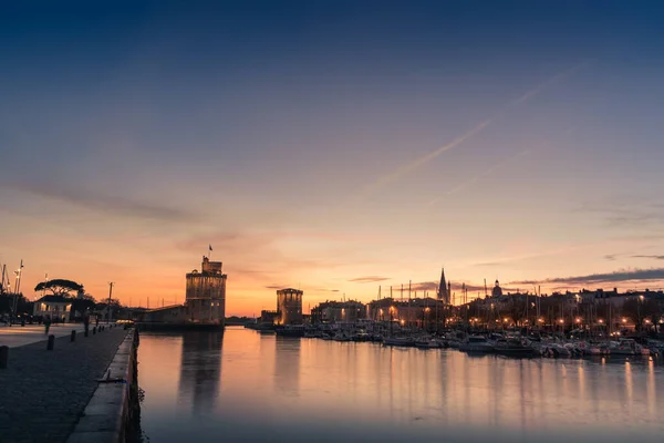 Panoramatický Výhled Starý Přístav Rochelle Modré Hodině Svými Slavnými Starými — Stock fotografie