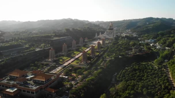 Αεροφωτογραφία Drone Ηλιοβασίλεμα Του Guang Shan Μουσείο Του Βούδα Στο — Αρχείο Βίντεο