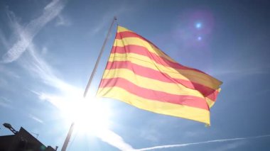 Montblanc, Katalonya, İspanya 'da Katalonya bayrağı. Yüksek kalite 4k görüntü