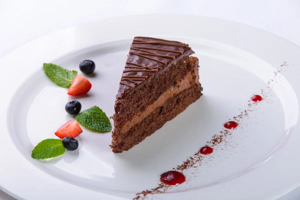 karanlık çikolatalı kek