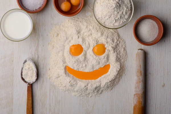 un, yumurta, süt, tuz, malzemeler pişirme 