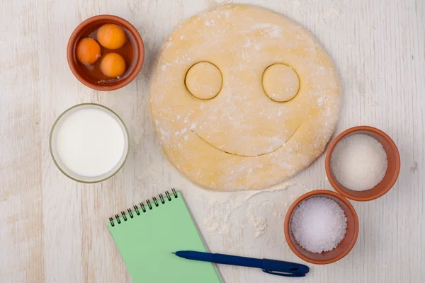 bir gülümseme ile hamur