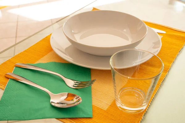 Table Setting Plates Fork Spoon Knife Glass Tablecloth — Stock Photo, Image