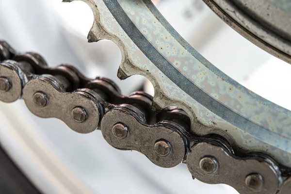 Metal motorlu zincir, yakın çekim.. 