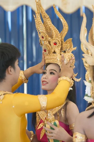 Traditionele Thaise dans meisjes — Stockfoto