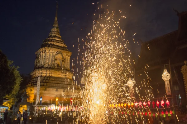 Lanternor i templet Wat Lokmoli — Stockfoto