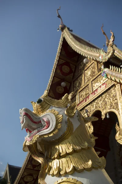 The wat Loi Khroh in the city — Stock Photo, Image