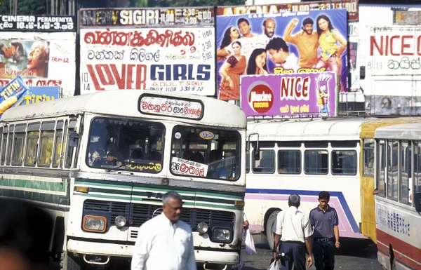 Autobusové nádraží v městě Kandy — Stock fotografie