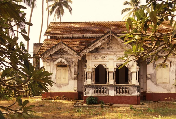 A house at a beach of Hikaduwa — Stock Photo, Image