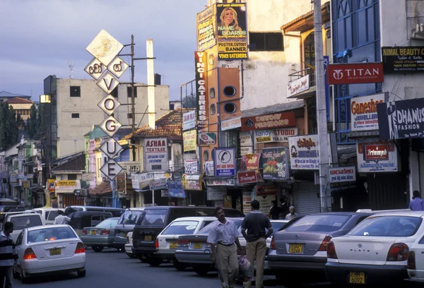 En shoppinggata i staden Kandy — Stockfoto