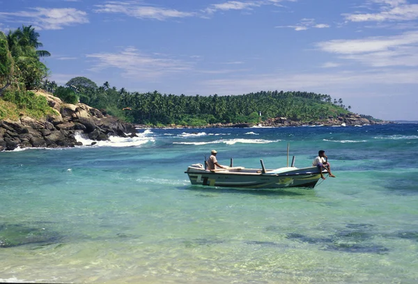 A beach at the coast of Hikaduwa — Stock Photo, Image