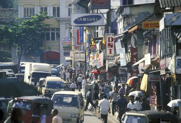 Ulica handlowa w mieście Kandy — Zdjęcie stockowe