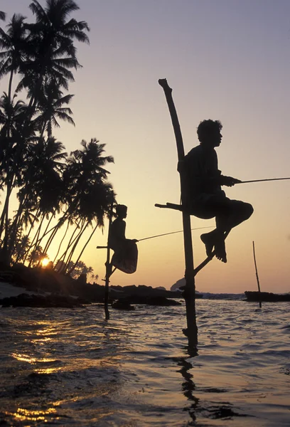 Pescadores na costa de Weligama — Fotografia de Stock