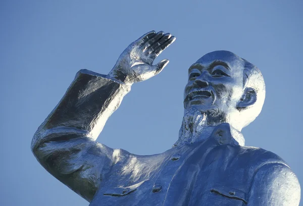 Una statua di Ho Chi minh — Foto Stock