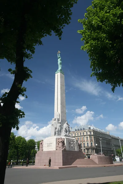 O Monumento da Liberdade na Letónia — Fotografia de Stock