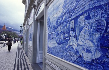 geleneksel çini ya da Azulejos Portekiz