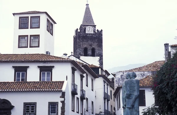 Praça na cidade velha do Funchal — Fotografia de Stock