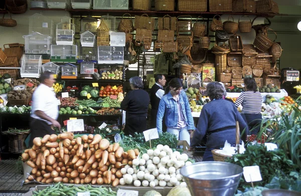 Mercato nel centro storico di Funchal — Foto Stock