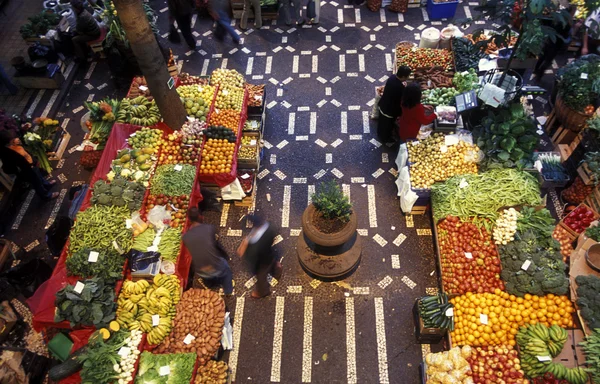 Mercato nel centro storico di Funchal — Foto Stock