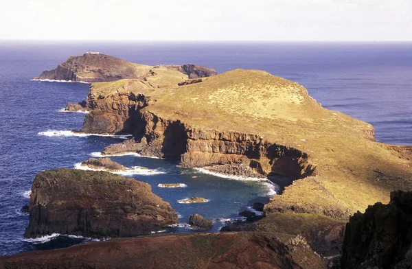 Landskapet i Ponta de sao lourenco i Portugal — Stockfoto