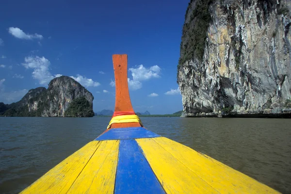 在泰国南部安达曼海的Ao Phang Nga国家公园的海上游览和风景 Phang Nga 2001年4月 — 图库照片