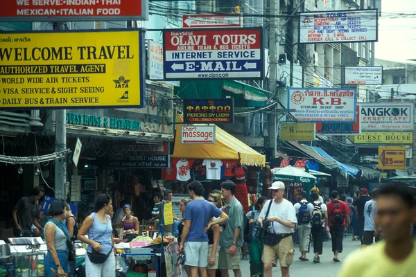 Αγορά Του Khao San Στο Banglamphu Στην Πόλη Της Μπανγκόκ — Φωτογραφία Αρχείου