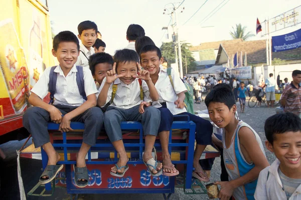 Escuela Infantil Camino Escuela Ciudad Phnom Penh Camboya Camboya Phnom — Foto de Stock