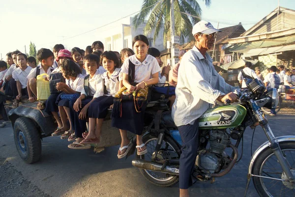 Escuela Infantil Camino Escuela Ciudad Phnom Penh Camboya Camboya Phnom — Foto de Stock